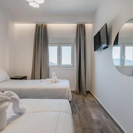 Villa Varimpo Luxury Escape *