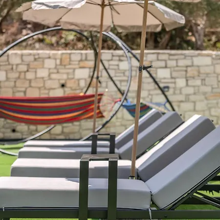 Varimpo Luxury Escape * Melidhónion