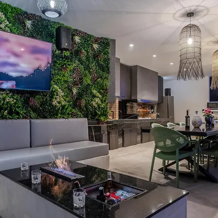 Villa Varimpo Luxury Escape Melidhónion