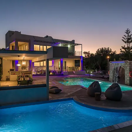 Varimpo Luxury Escape Villa Melidhónion